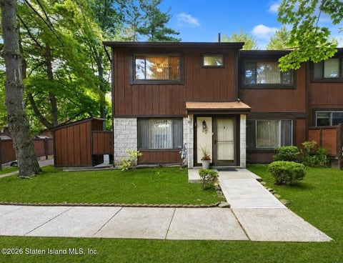 Condo For Sale - 55 Belmar Drive<br/> Staten Island, NY 10314