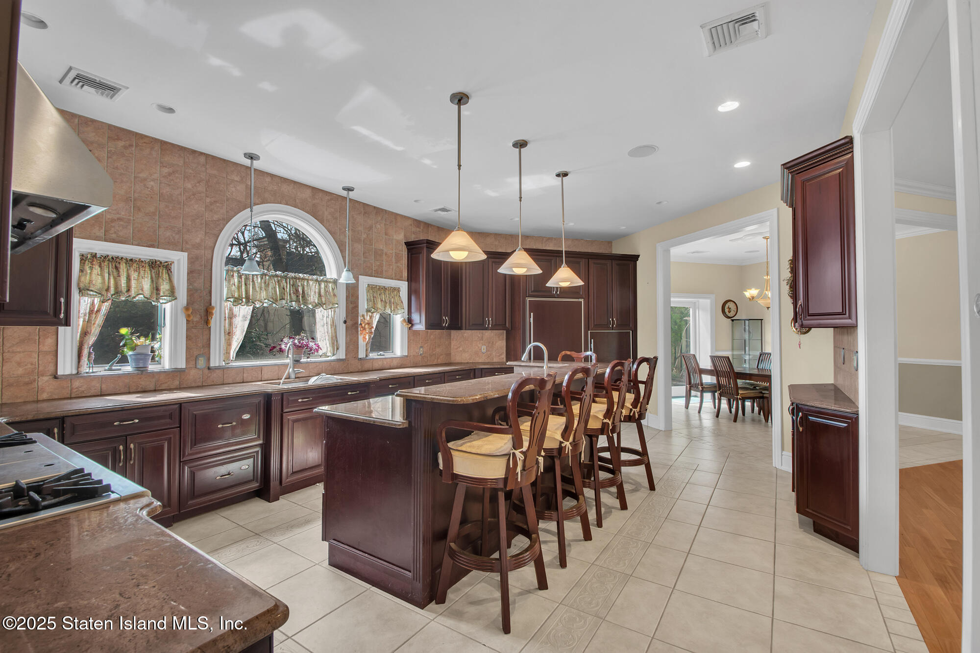 68 Circle Road, Staten Island, New York image 8