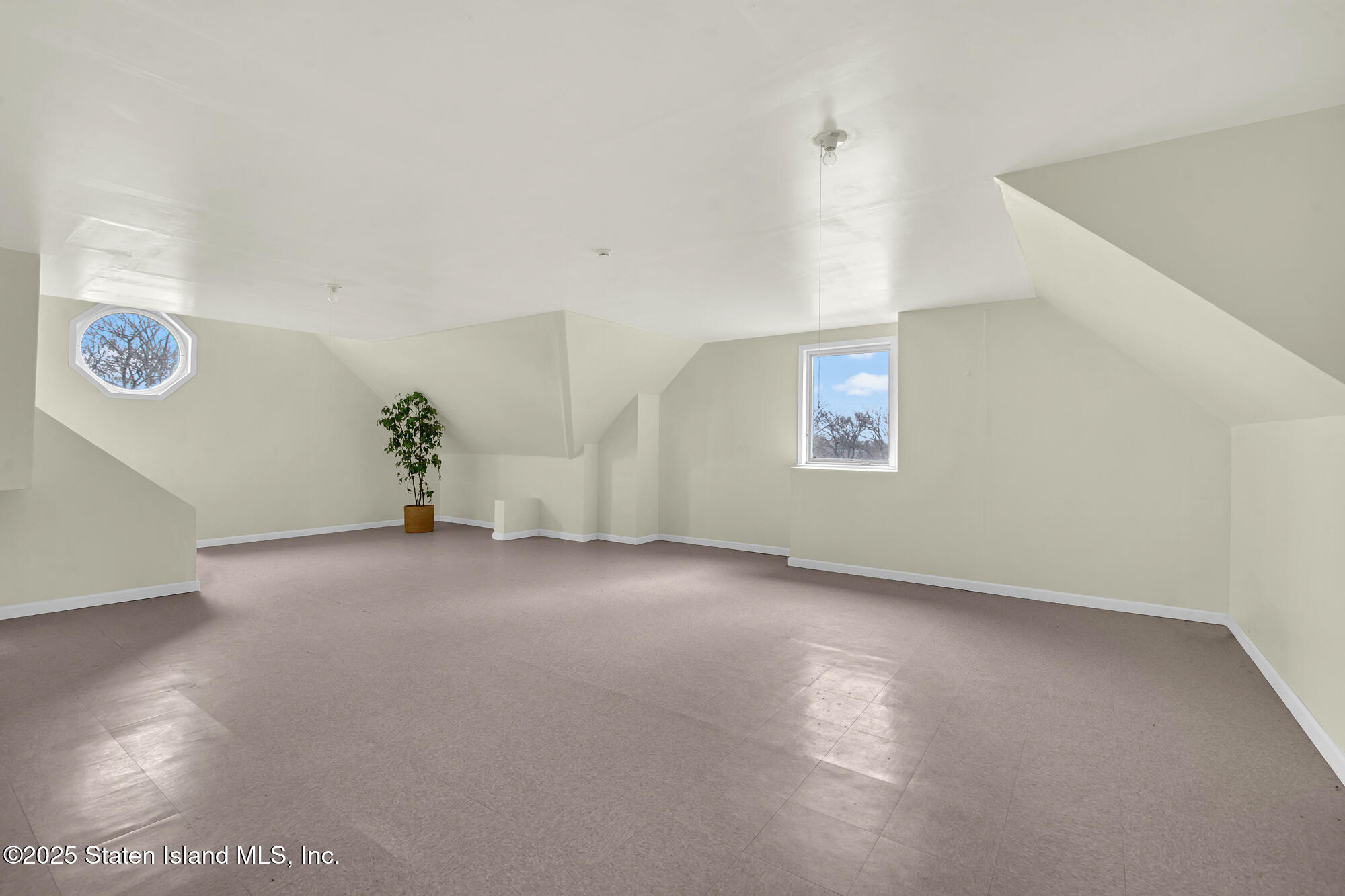 68 Circle Road, Staten Island, New York image 26
