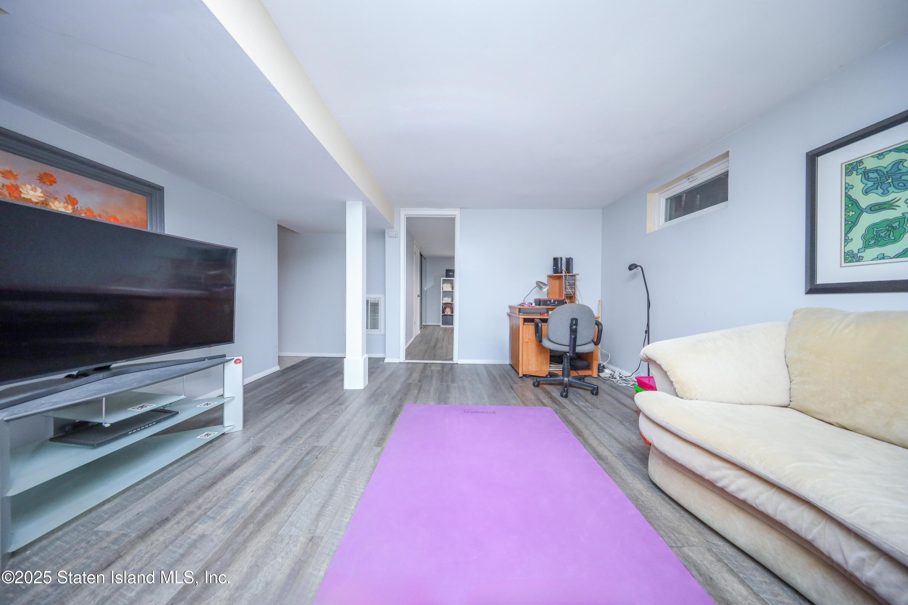 139 Kennington Street, Staten Island, New York image 16