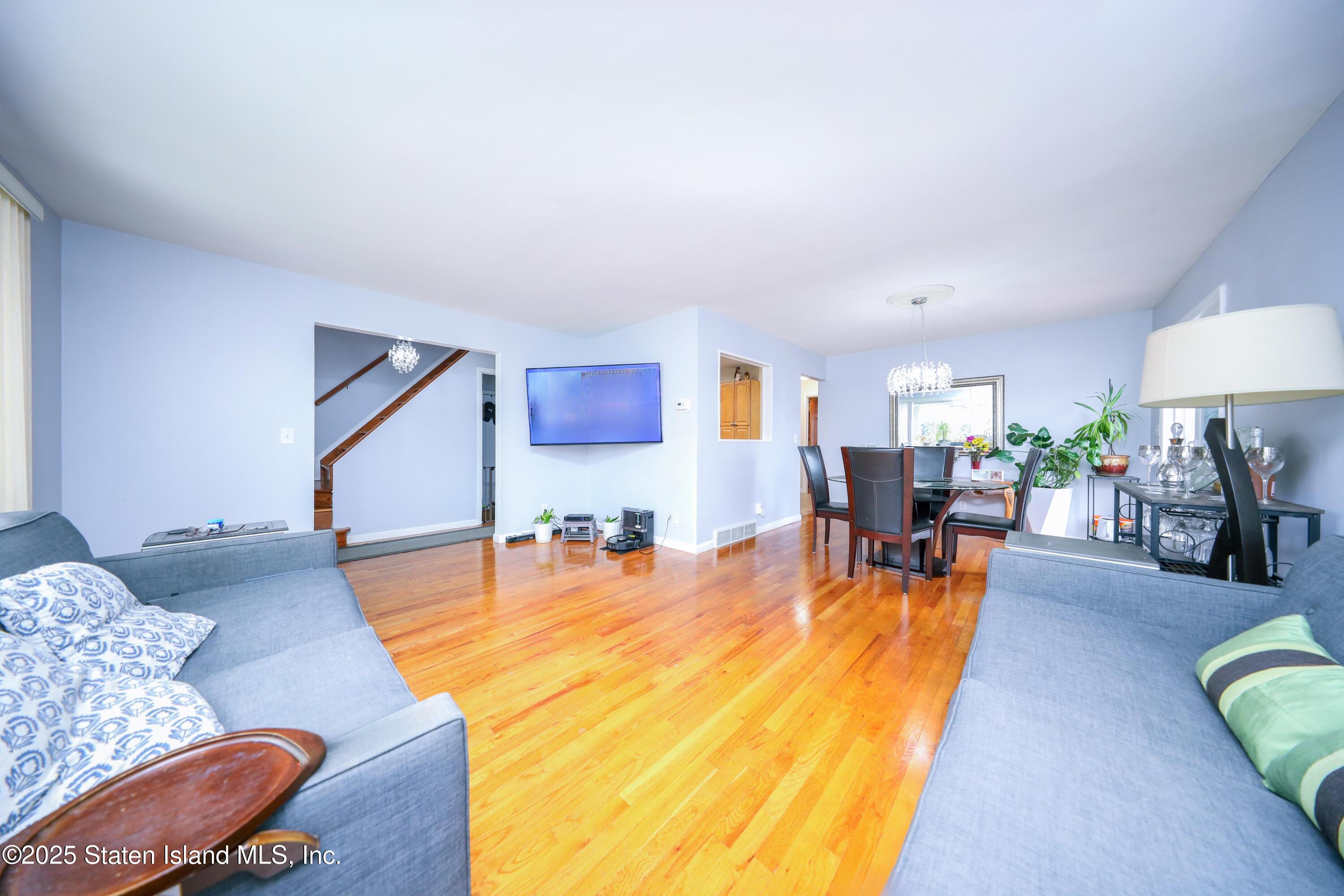 139 Kennington Street, Staten Island, New York image 8