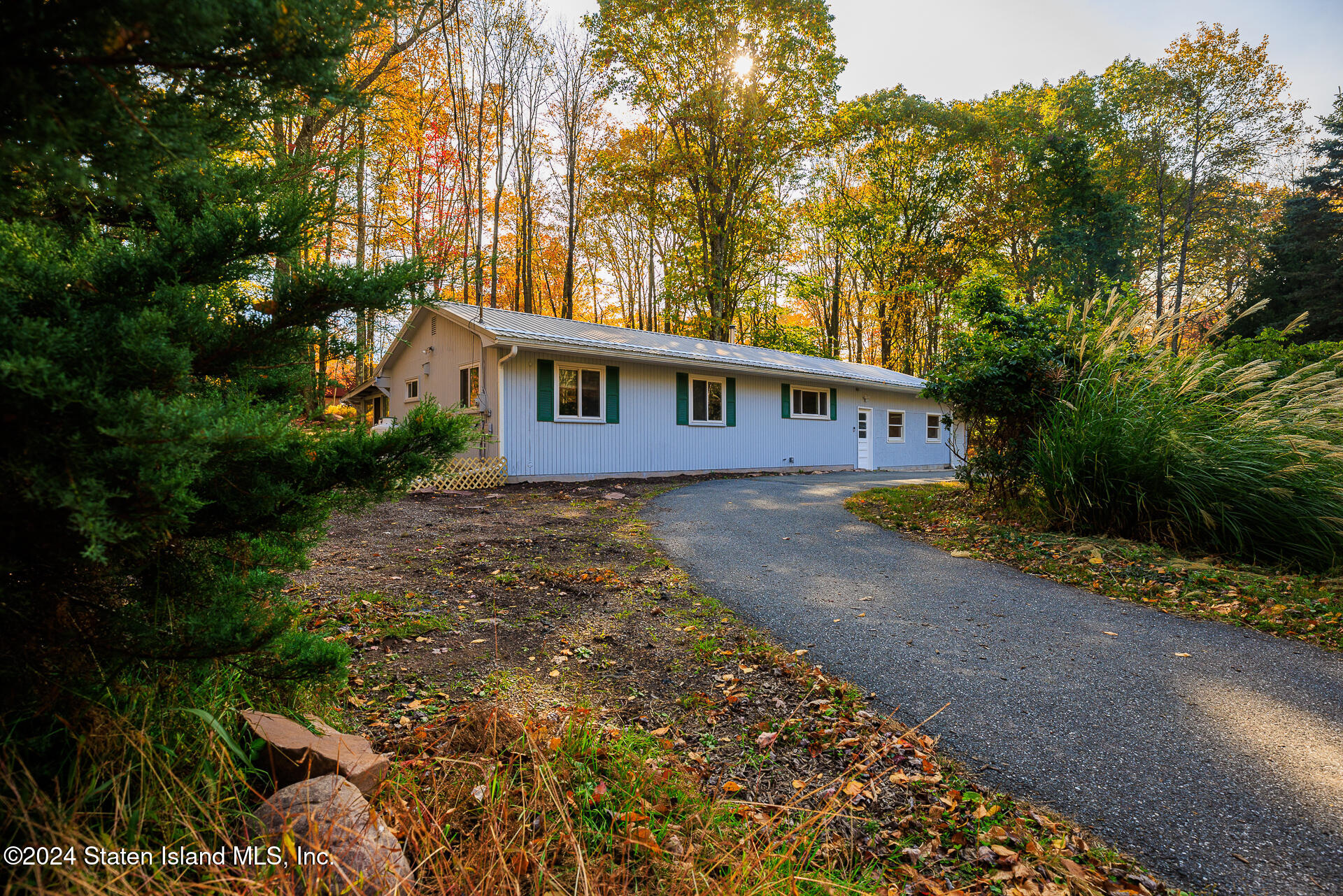 4183 Paper Birch Lane, White Haven, Pennsylvania image 4