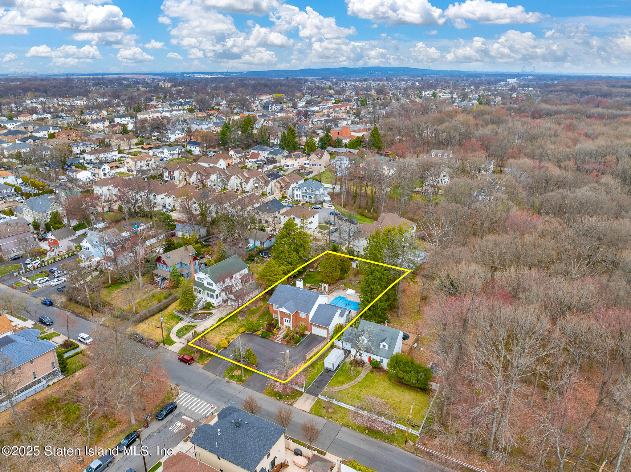55 Arbutus Avenue, Staten Island, New York image 1