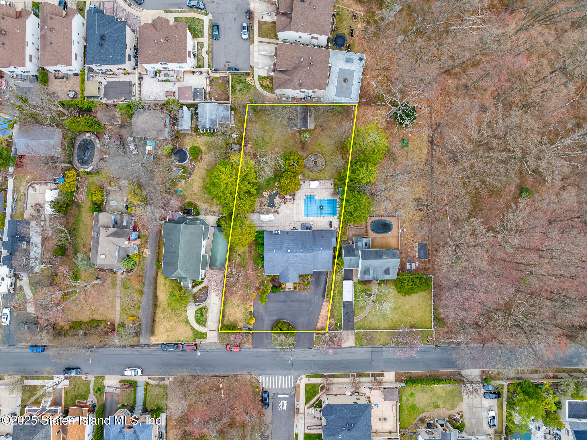 55 Arbutus Avenue, Staten Island, New York image 3