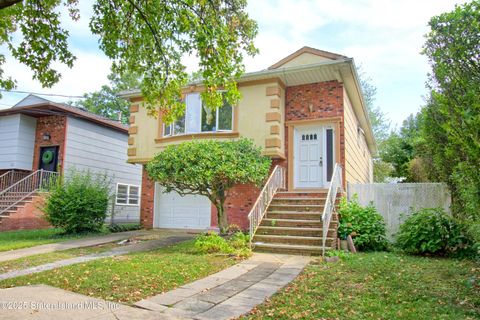 Photo of 76 Downes Avenue, Staten Island, NY 10312 (MLS # 2505472)