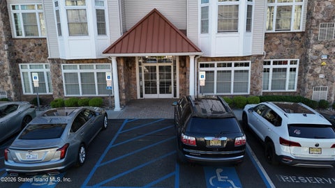 Condo For Rent - 102 E Elizabeth Avenue #308<br/> Linden, NJ 07036