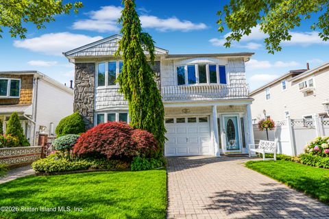Photo of 102 Saxon Avenue, Staten Island, NY 10314 (MLS # 2602860)