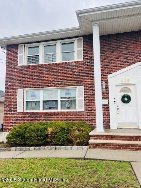 Photo of 209 Weed Avenue #2, Staten Island, NY 10306 (MLS # 2502038)