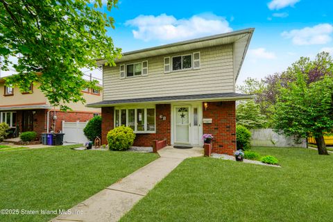 Photo of 68 Trent Street, Staten Island, NY 10308 (MLS # 2503070)