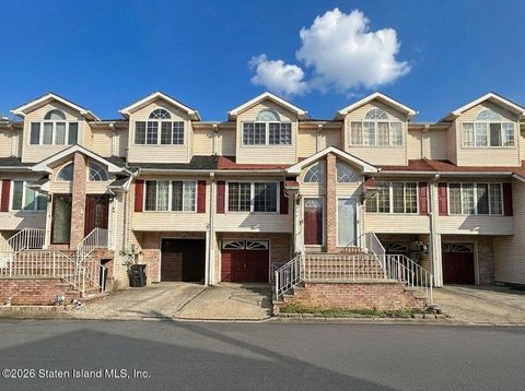 Photo of 47 Arden Avenue, Staten Island, NY 10312 (MLS # 2602636)