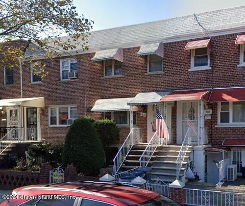 Photo of 160 Bay 40th Street, Brooklyn, NY 11214 (MLS # 2403548)
