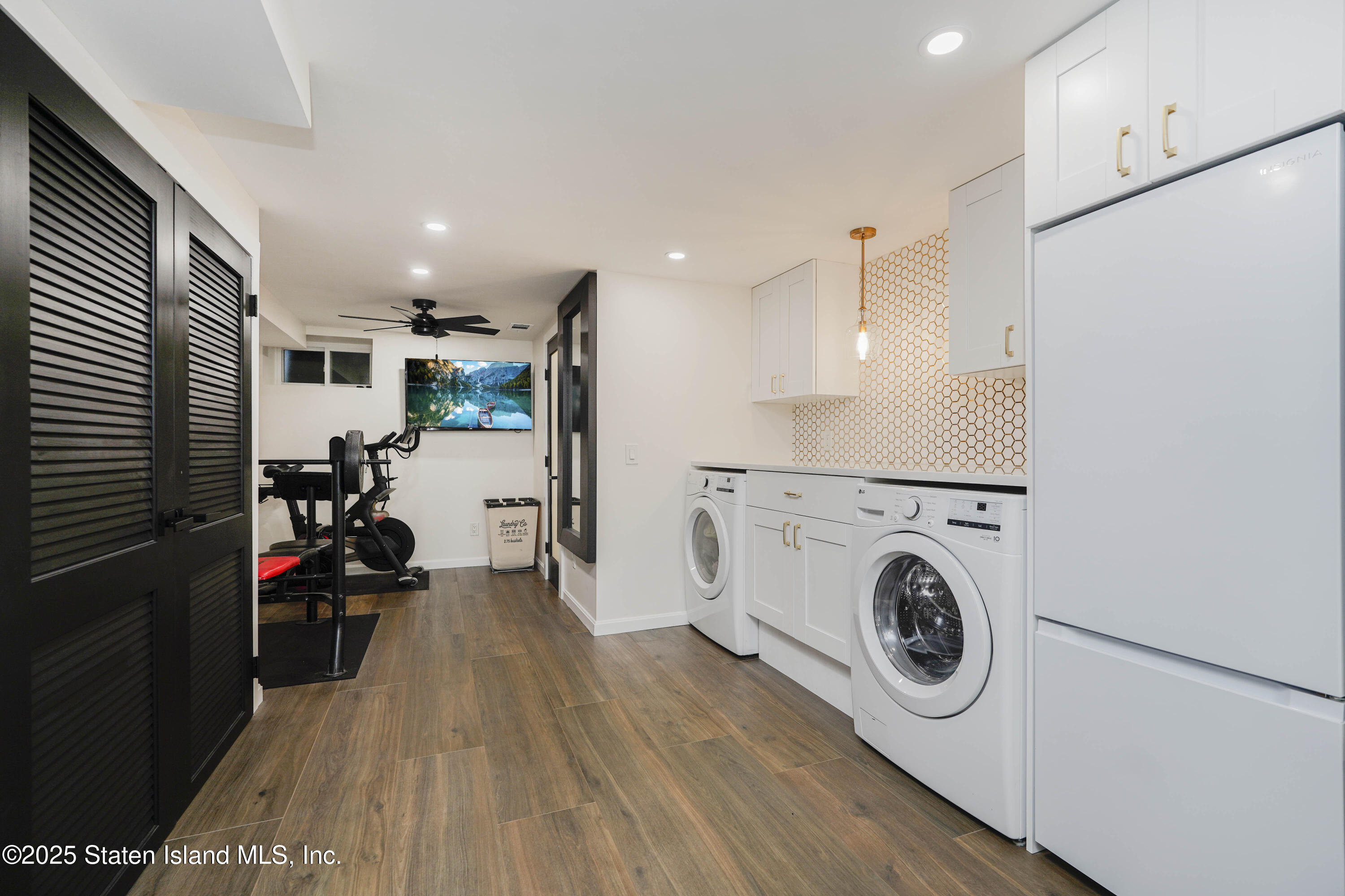 243 St Marys Avenue, Staten Island, New York image 27