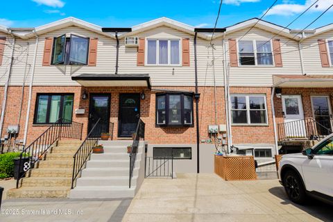 Photo of 243 St Marys Avenue, Staten Island, NY 10305 (MLS # 2502271)