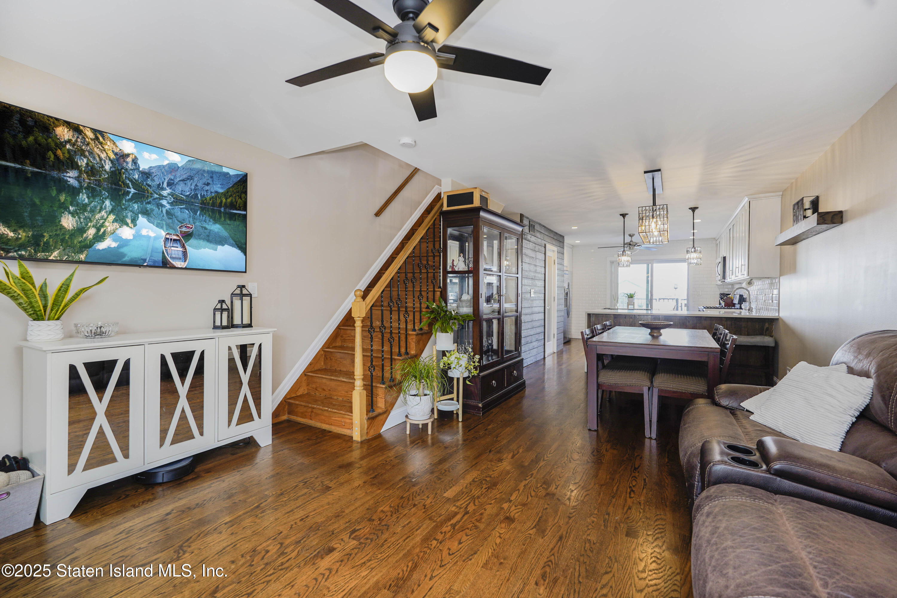 243 St Marys Avenue, Staten Island, New York image 6