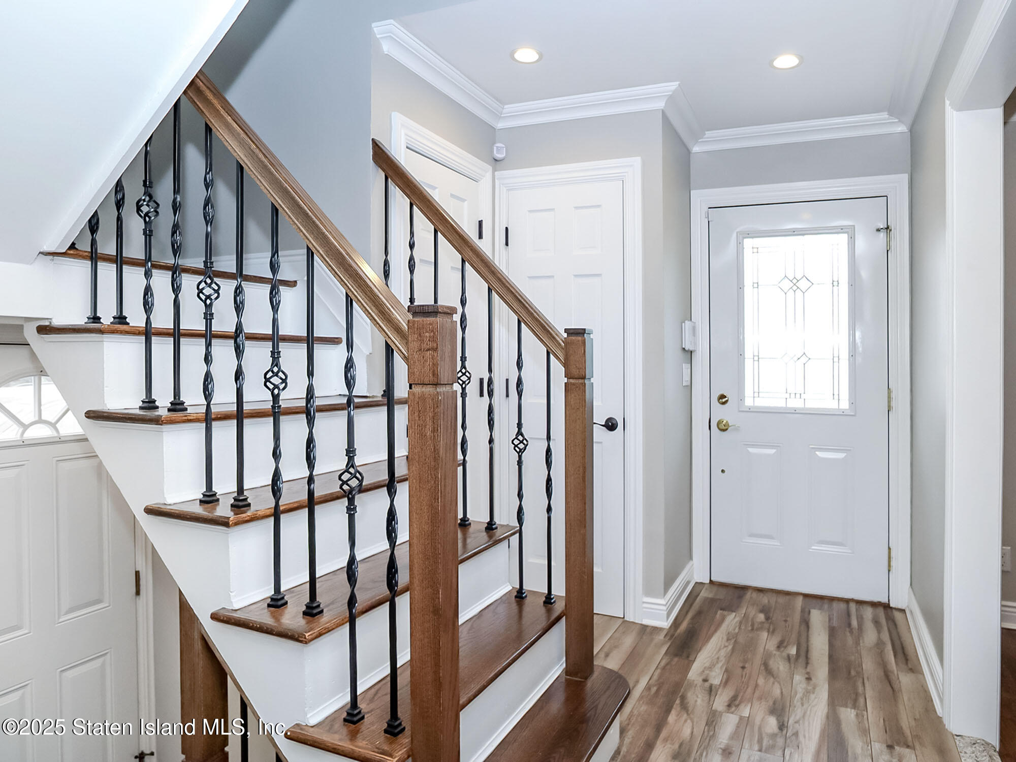 90 Scranton Avenue, Staten Island, New York image 4