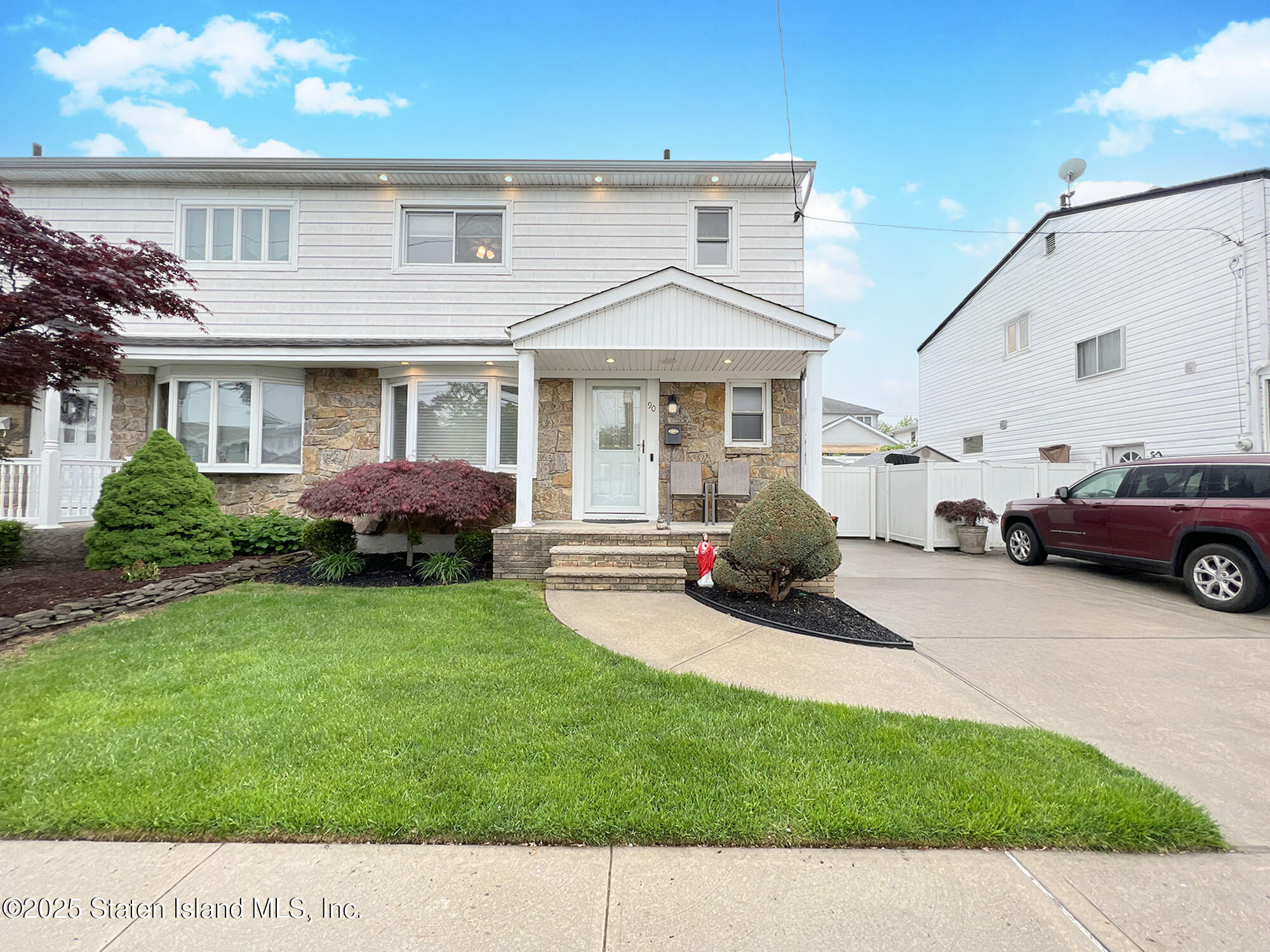 90 Scranton Avenue, Staten Island, New York image 1
