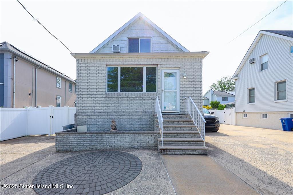 230 Bedell Avenue, Staten Island, New York image 2