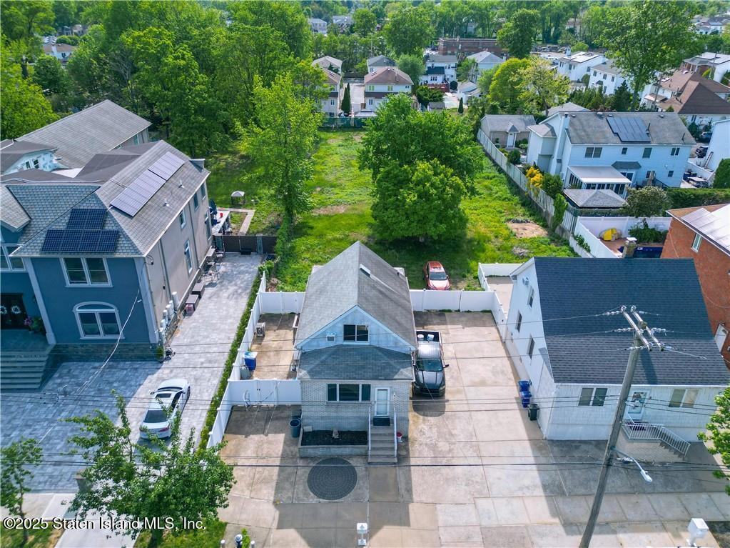 230 Bedell Avenue, Staten Island, New York image 7