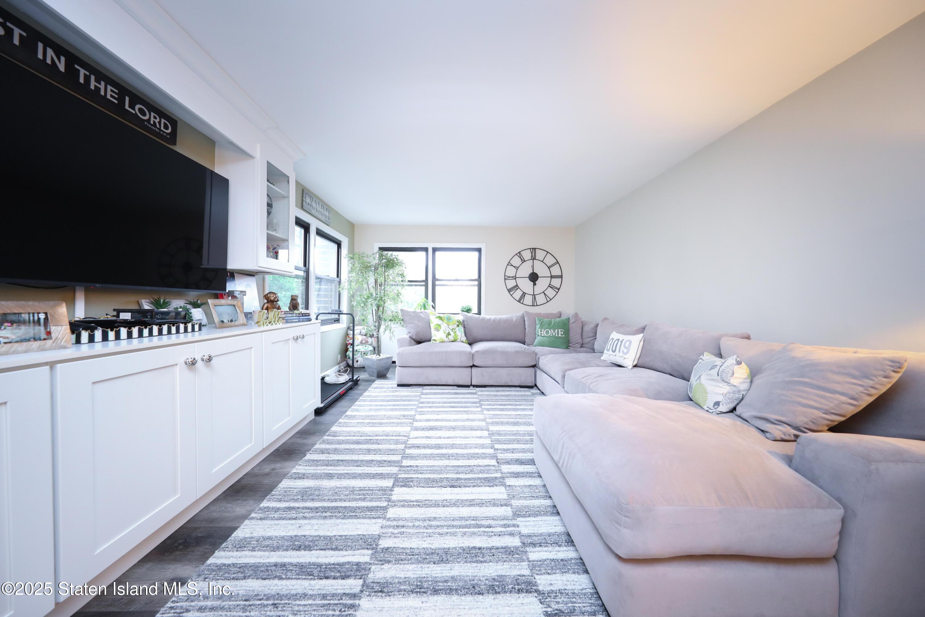 1100 Clove Road #3C, Staten Island, New York image 5