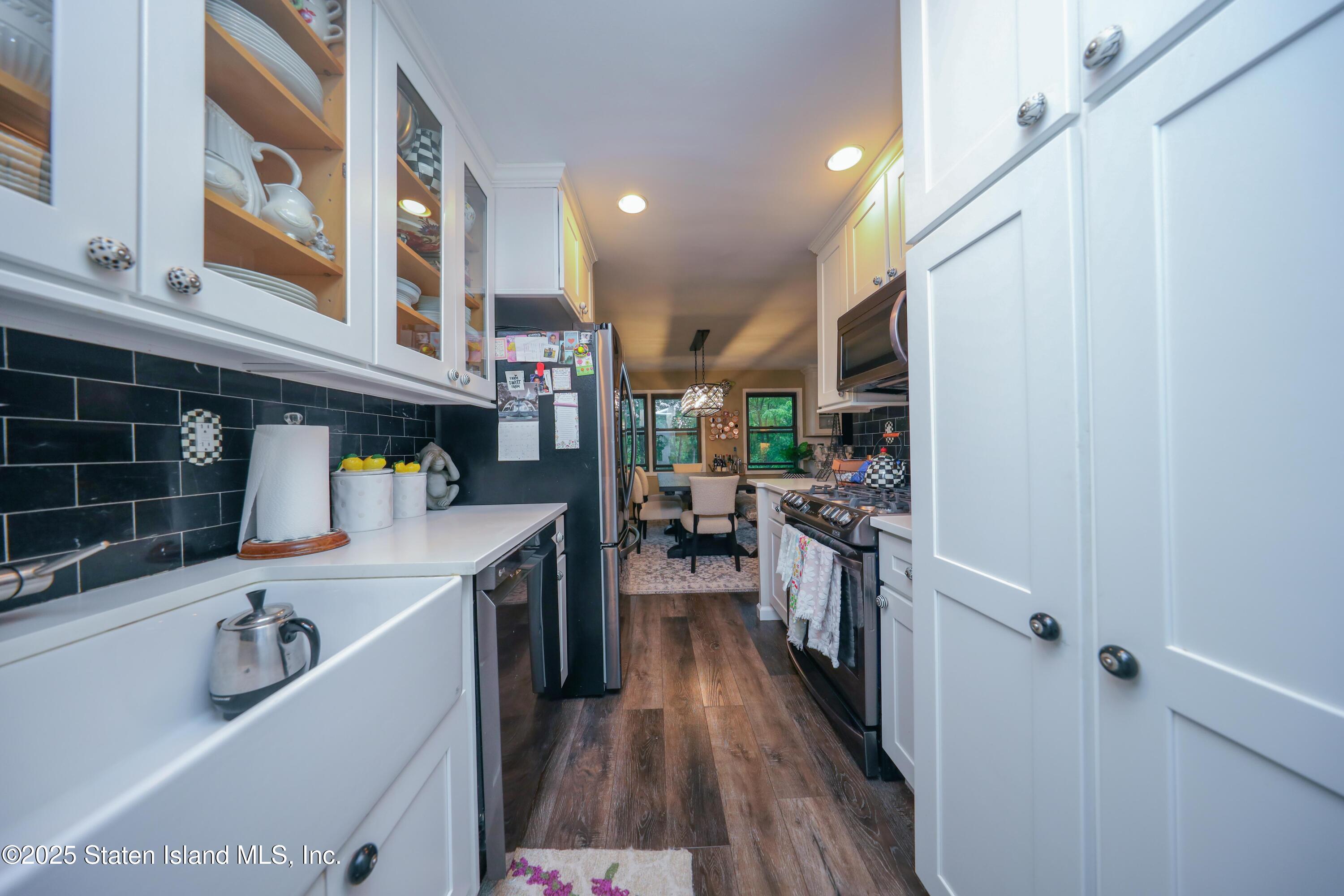 1100 Clove Road #3C, Staten Island, New York image 2