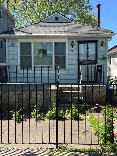 Photo of 219 Father Capodanno Boulevard, Staten Island, NY 10305 (MLS # 2602653)