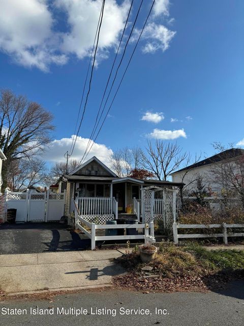 Photo of 645 Rockaway Street, Staten Island, NY 10307 (MLS # 1165556)