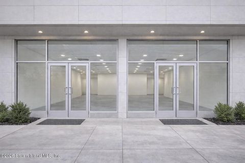 Photo of 197 Canal Street #Store B, Staten Island, NY 10304 (MLS # 2600532)