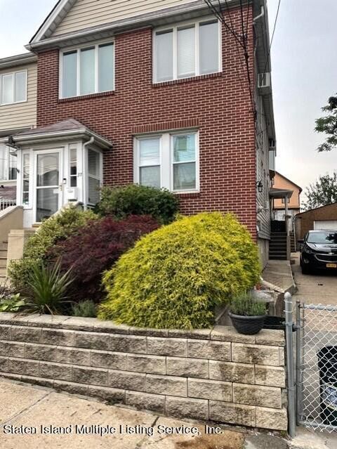 Photo of 37 Windom Avenue, Staten Island, NY 10305 (MLS # 1155796)
