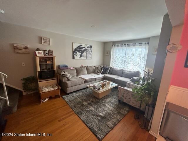 17 Tony Court, Staten Island, New York image 3