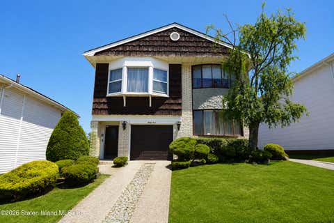 Photo of 33 Endor Avenue, Staten Island, NY 10301 (MLS # 2603779)