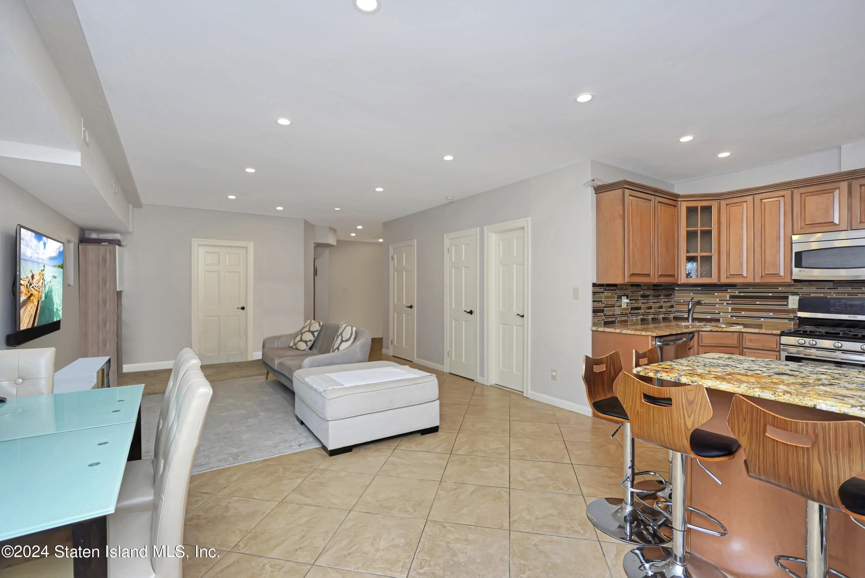 1882 Richmond Road, Staten Island, New York image 28