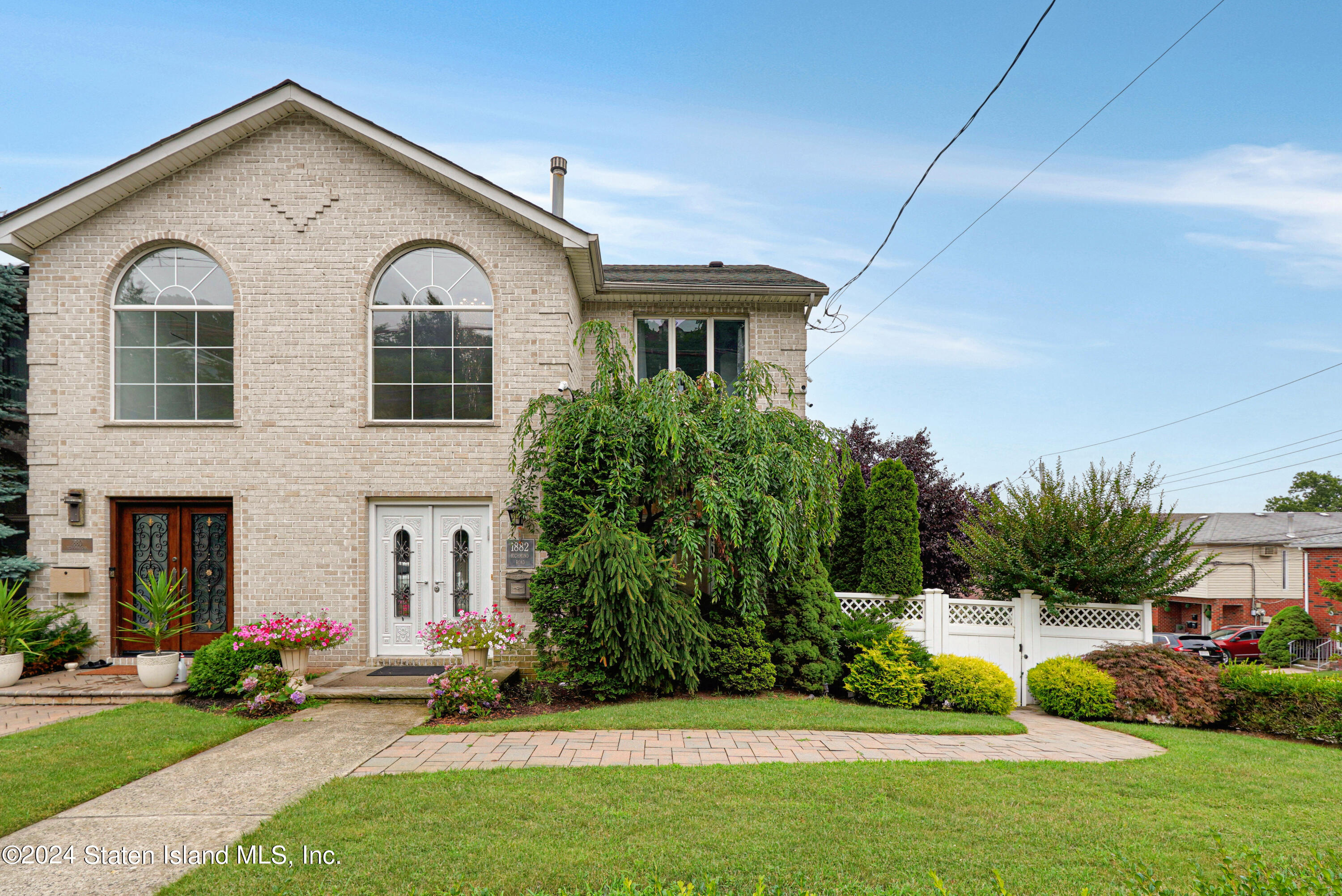 1882 Richmond Road, Staten Island, New York image 1