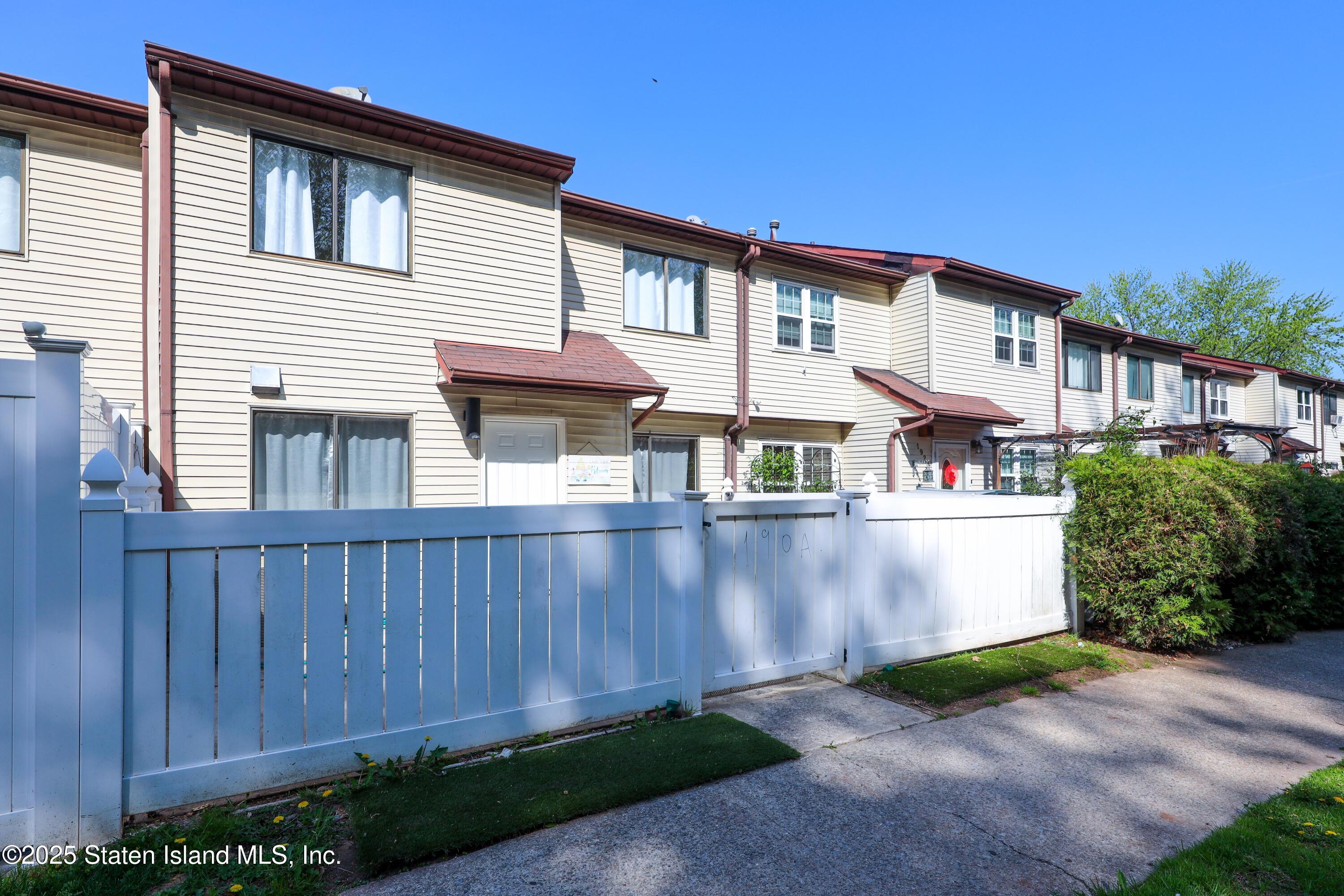 190 Pierce Street #A, Staten Island, New York image 1