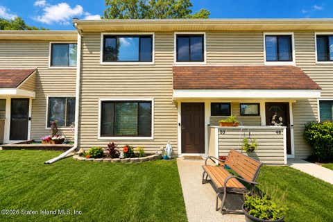 Condo For Sale - 50 Arrowood Court #607<br/> Staten Island, NY 10309