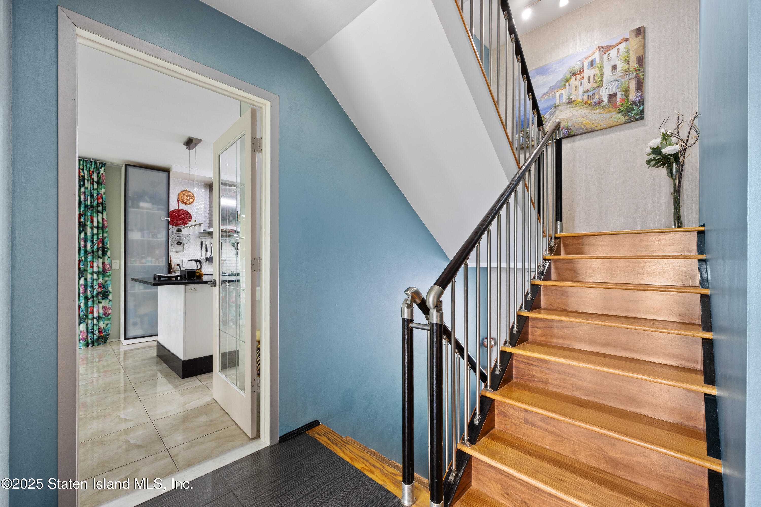 75 Longview Road, Staten Island, New York image 9