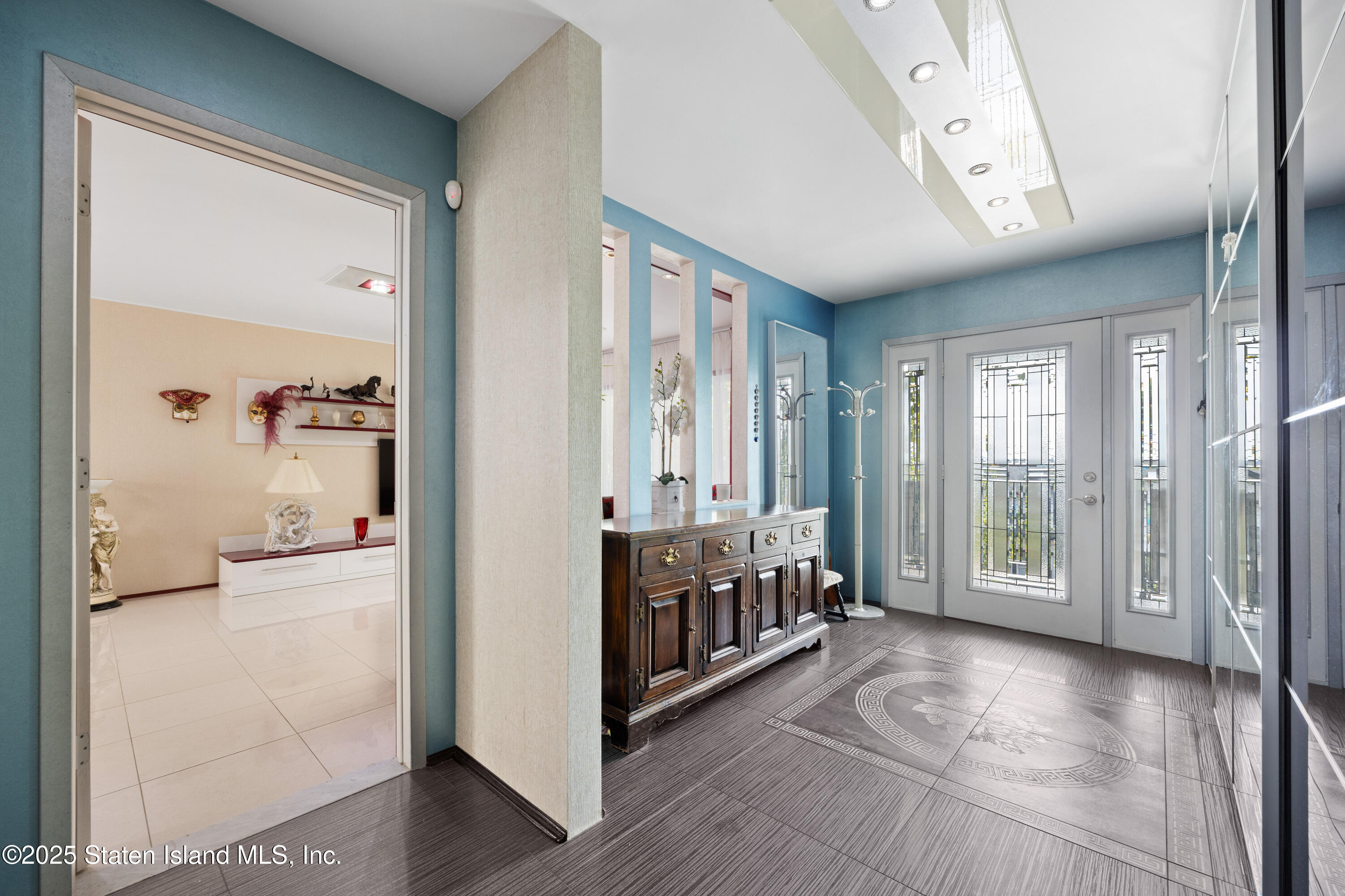 75 Longview Road, Staten Island, New York image 8