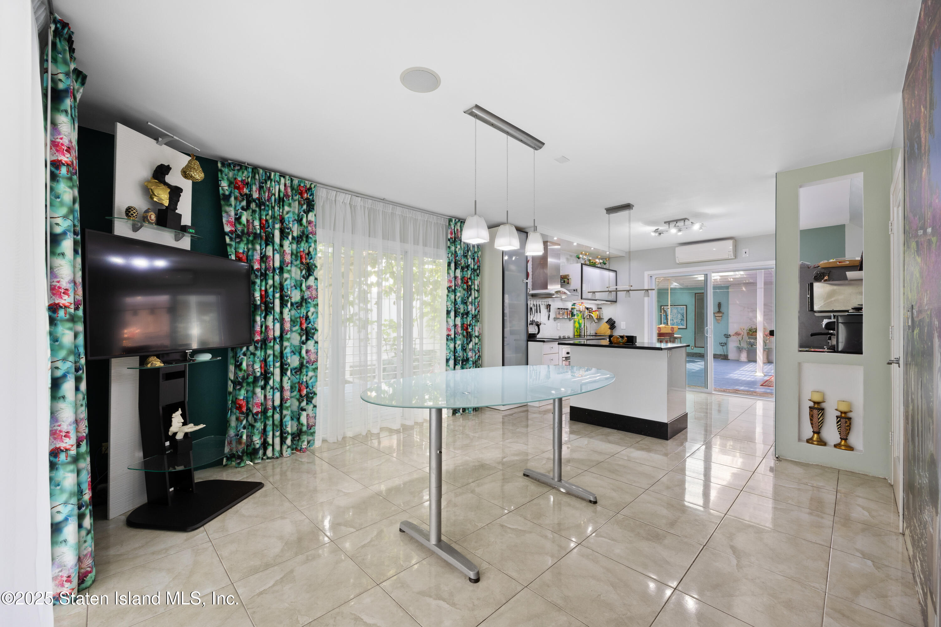 75 Longview Road, Staten Island, New York image 15