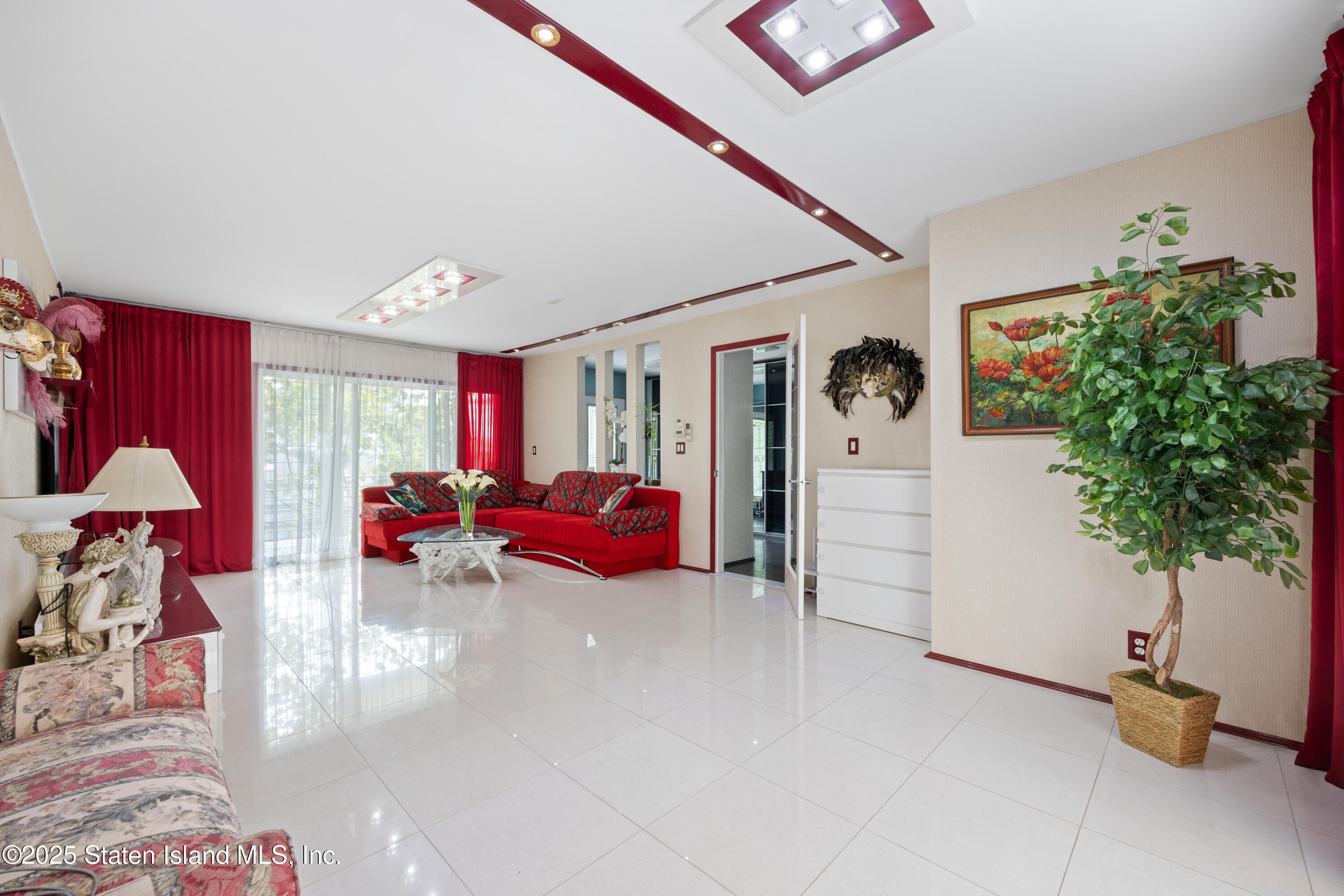 75 Longview Road, Staten Island, New York image 11