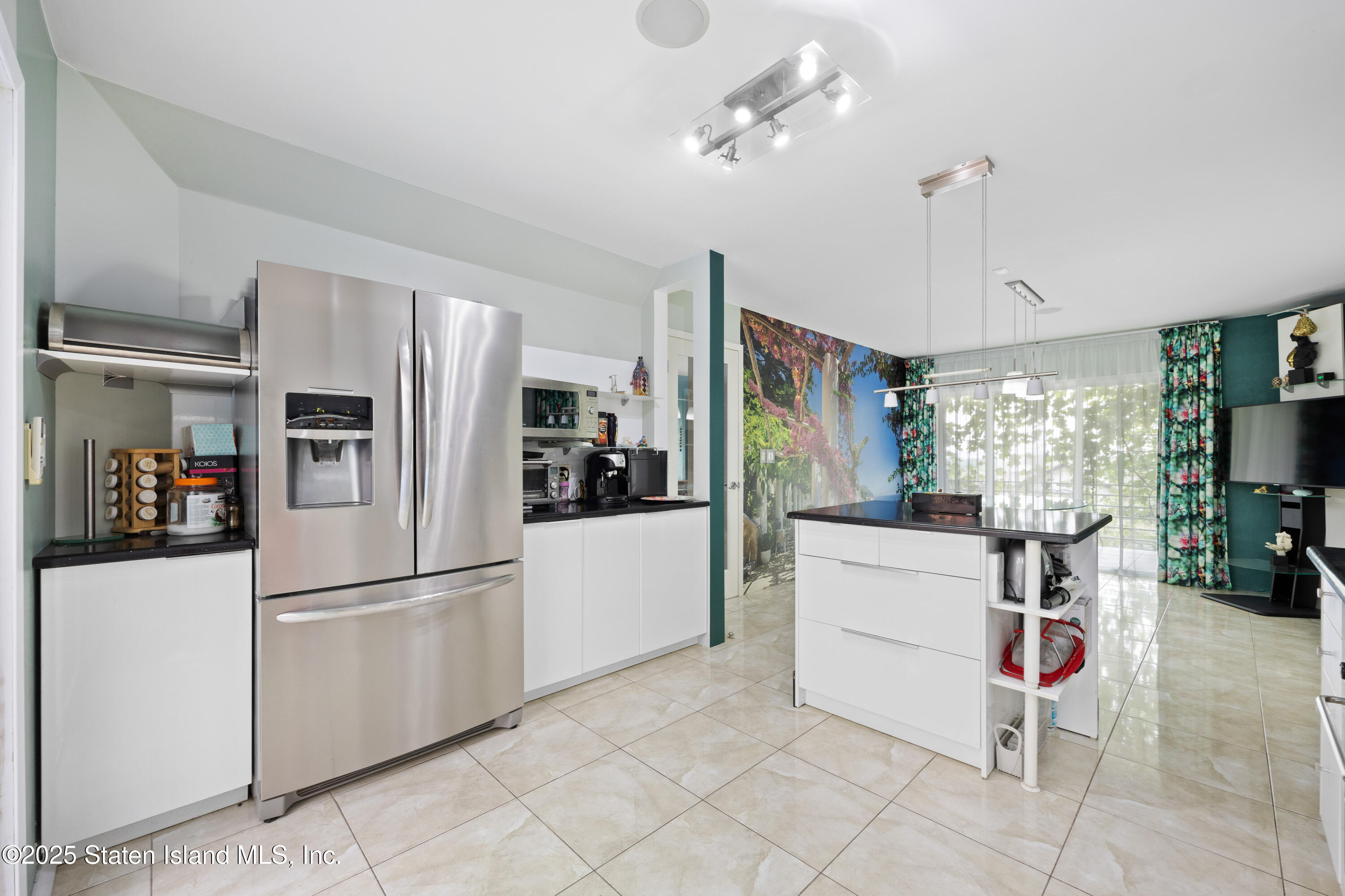 75 Longview Road, Staten Island, New York image 18