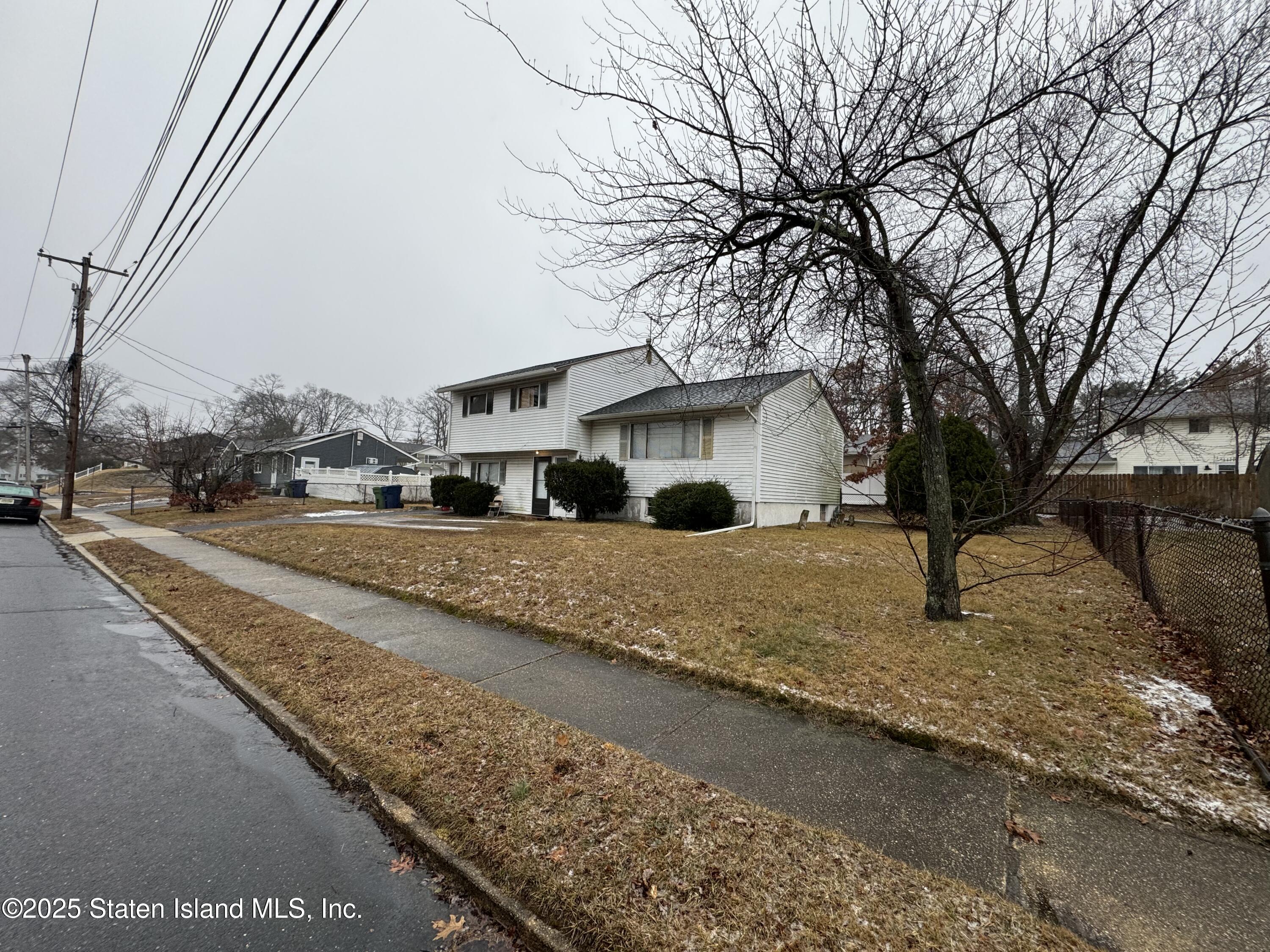 703 Berkeley Lane, Neptune, New Jersey image 3