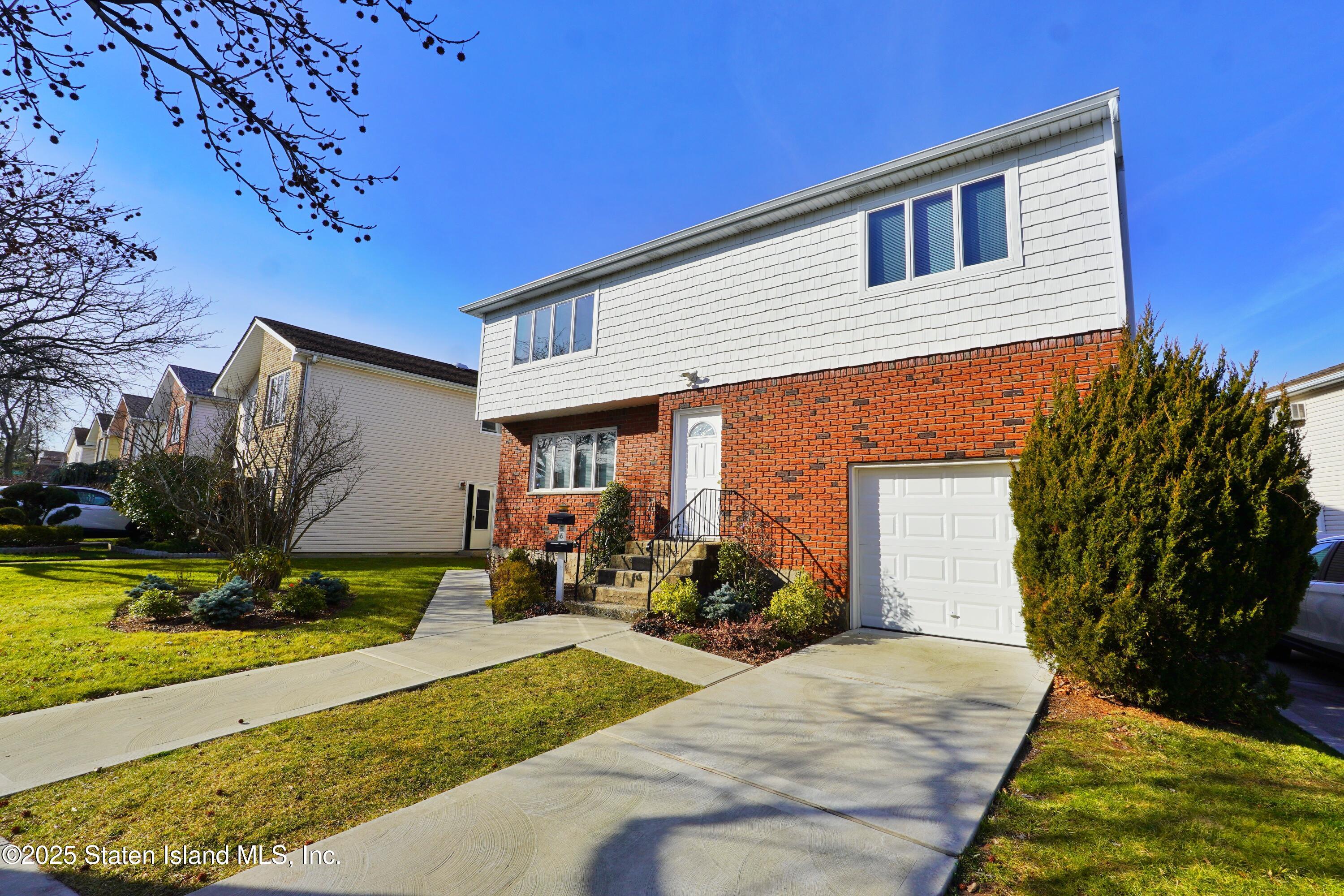 Staten Island, New York 10312, United States, 7 Bedrooms Bedrooms, ,2 BathroomsBathrooms,Residential,Active,2037