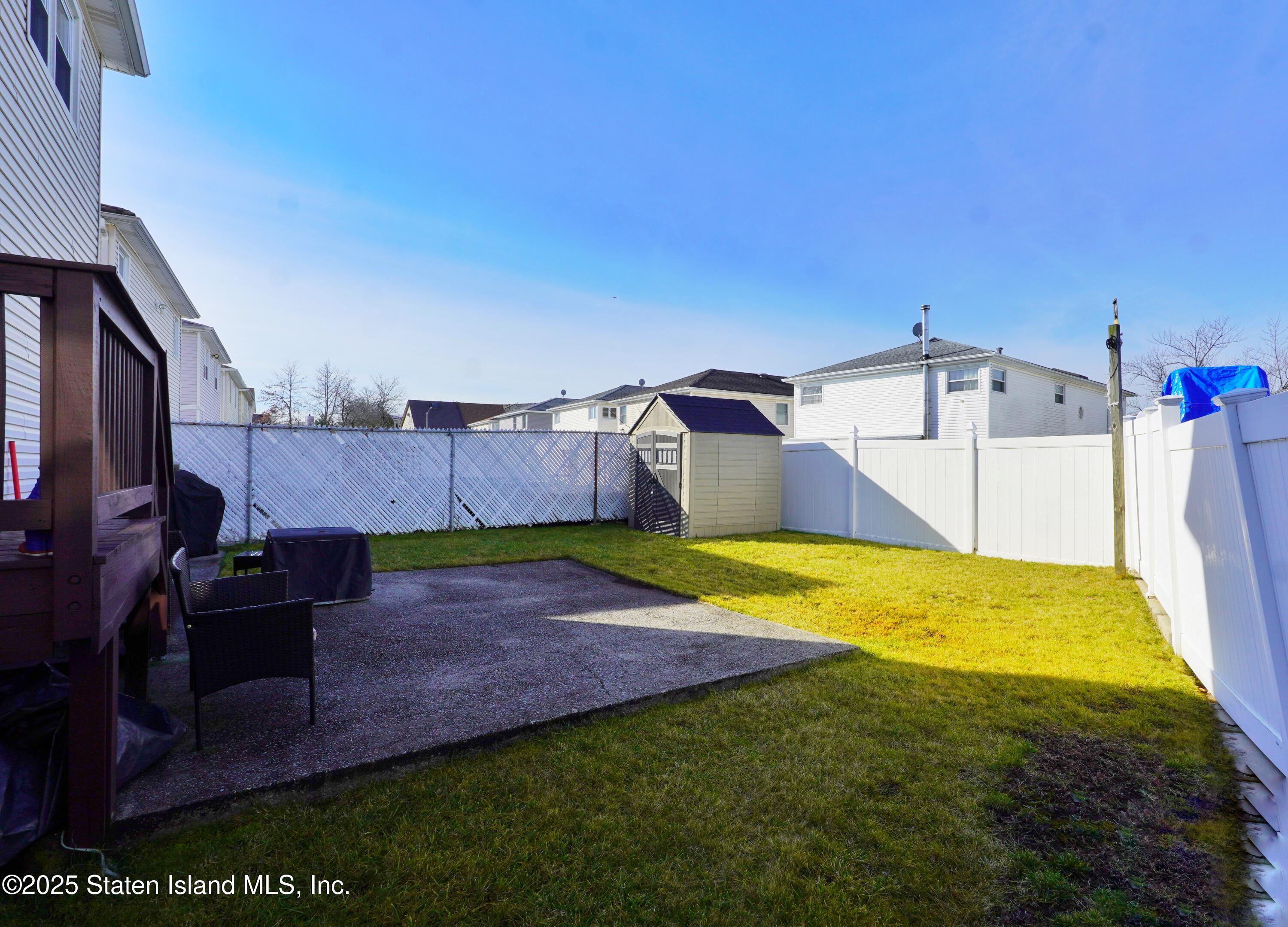 Staten Island, New York 10312, United States, 7 Bedrooms Bedrooms, ,2 BathroomsBathrooms,Residential,Active,2037