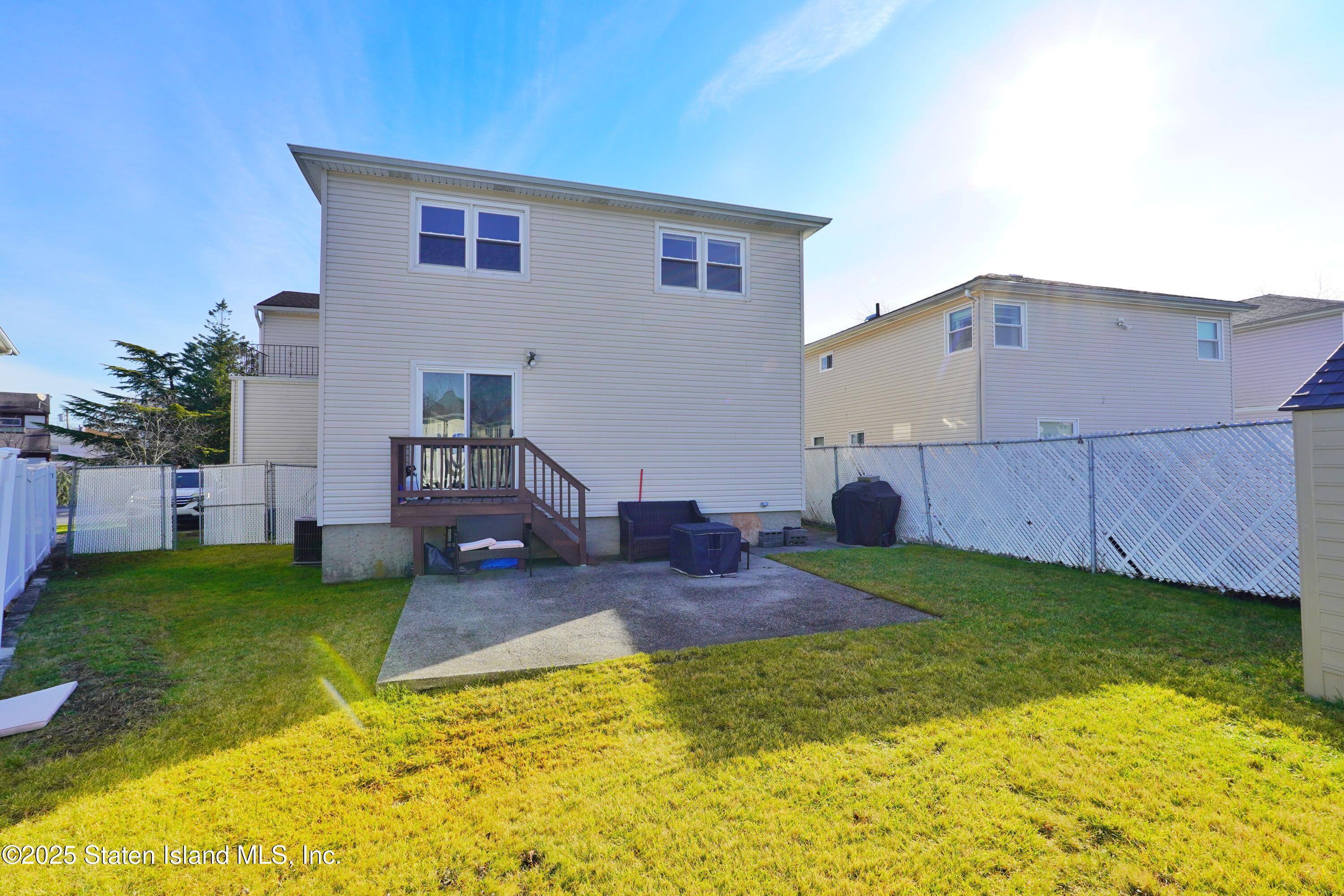 Staten Island, New York 10312, United States, 7 Bedrooms Bedrooms, ,2 BathroomsBathrooms,Residential,Active,2037