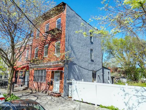 Photo of 67 Van Duzer Street, Staten Island, NY 10301 (MLS # 2402347)