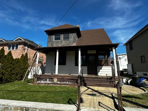 Photo of 117 Butler Avenue, Staten Island, NY 10307 (MLS # 2401234)