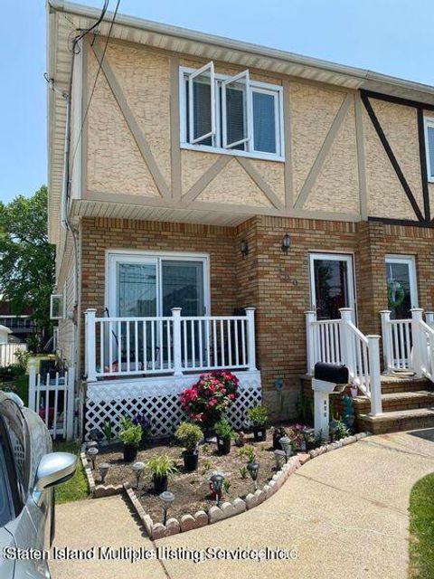 Photo of 269 Van Name Avenue, Staten Island, NY 10303 (MLS # 2400192)