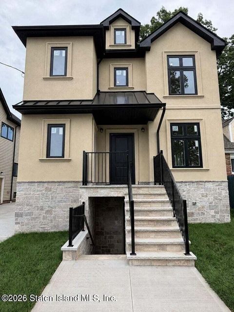 Photo of 230 Rathbun Avenue, Staten Island, NY 10312 (MLS # 2603133)