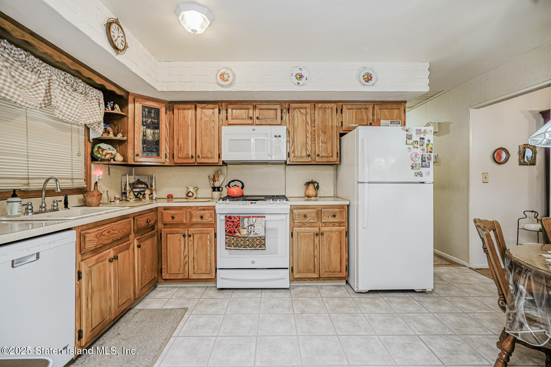 37 Ashalnd Avenue, Staten Island, New York image 5