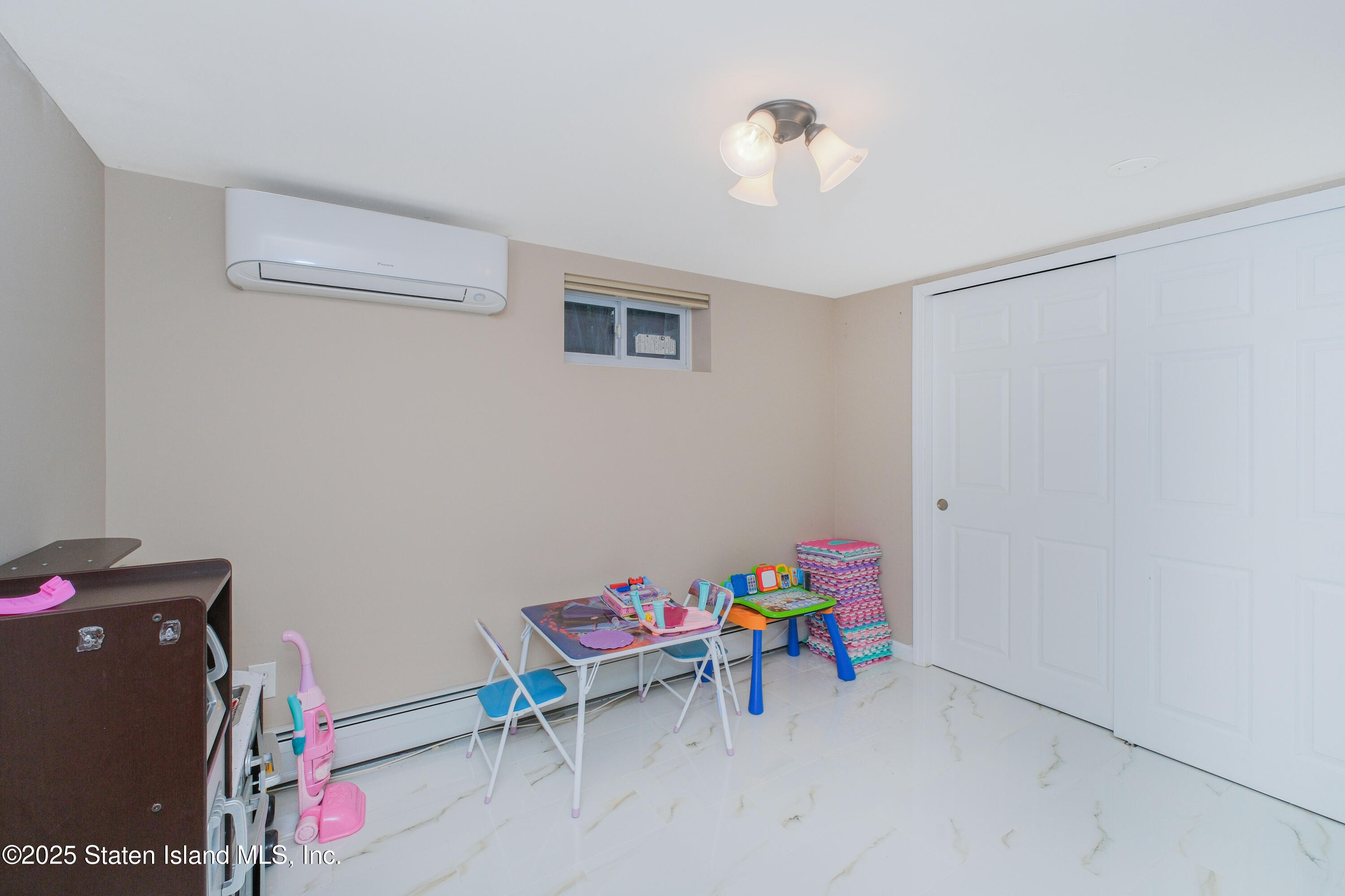 181 Collfield Avenue, Staten Island, New York image 37