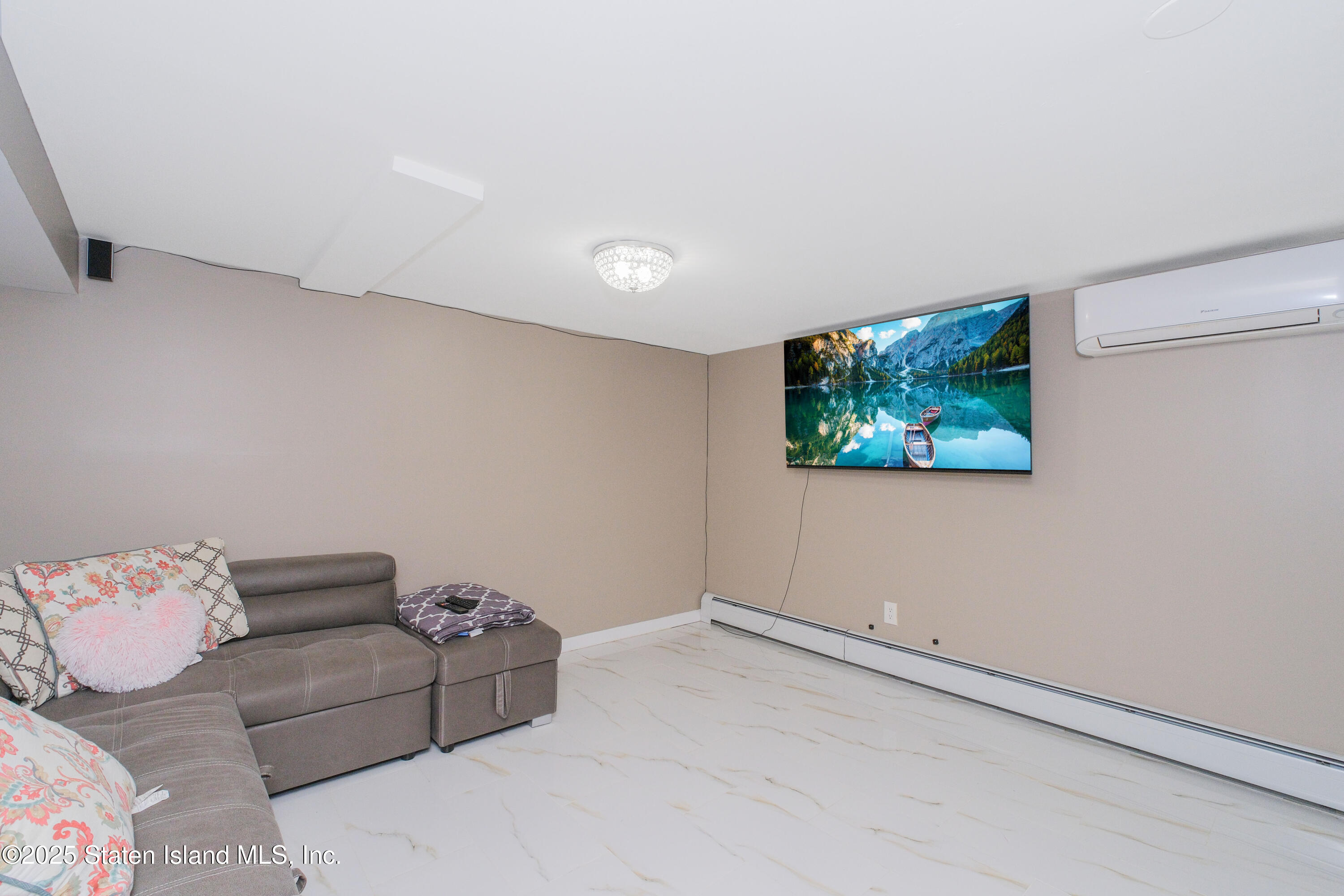 181 Collfield Avenue, Staten Island, New York image 34